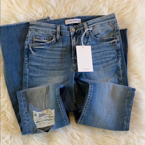 Mid Rise Raw Hem Flare Jeans - Picture 4 of 6